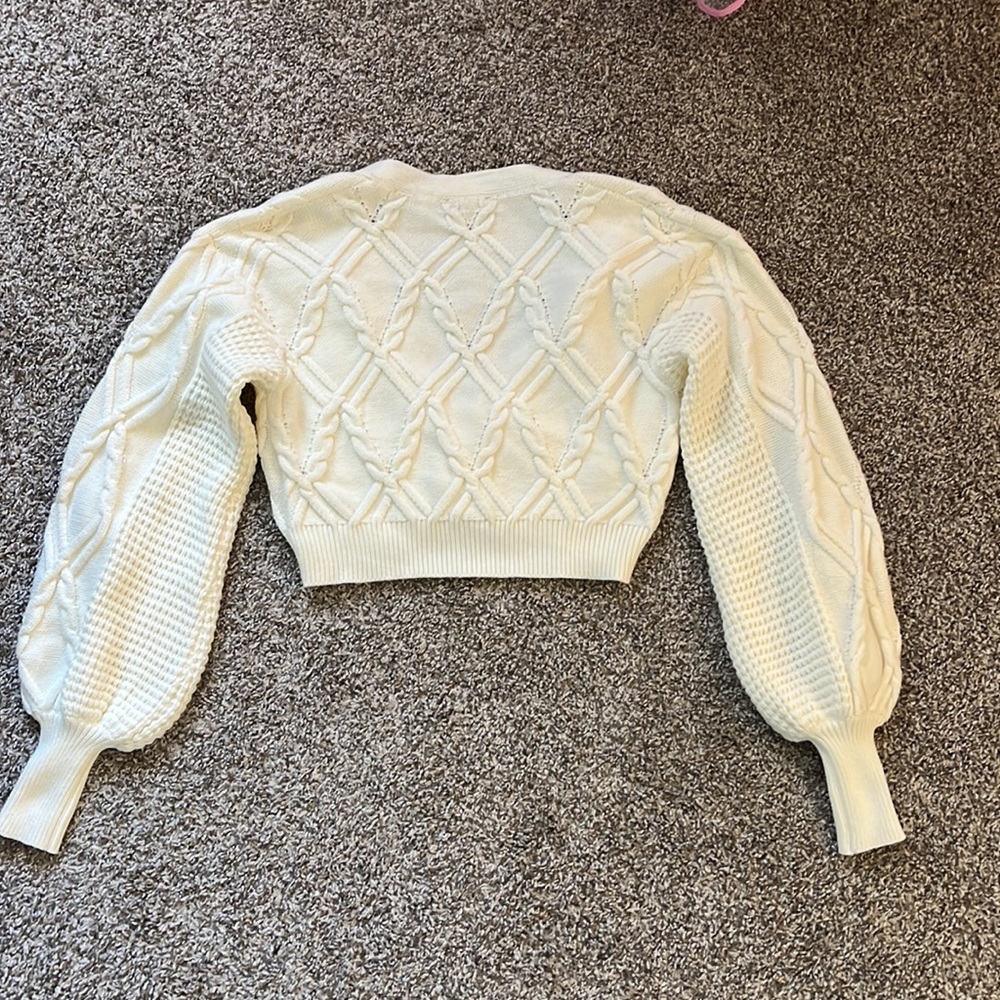 Like New Fashion Nova crop sweater - Picture 5 of 6